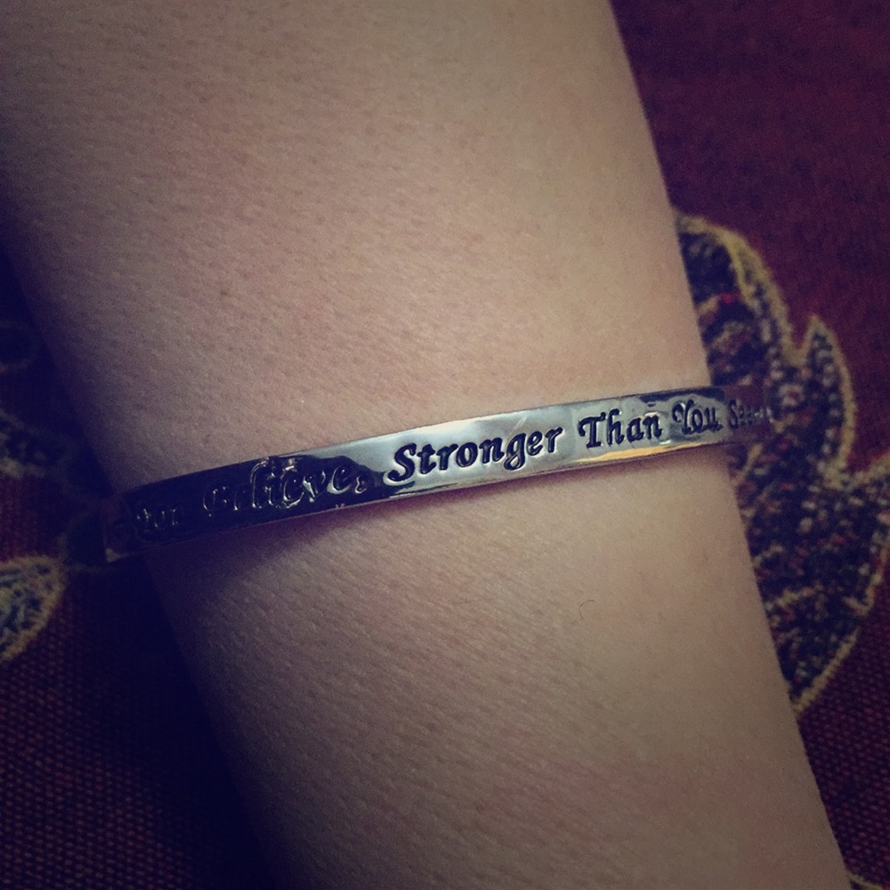 Silver tone inspiration bracelet